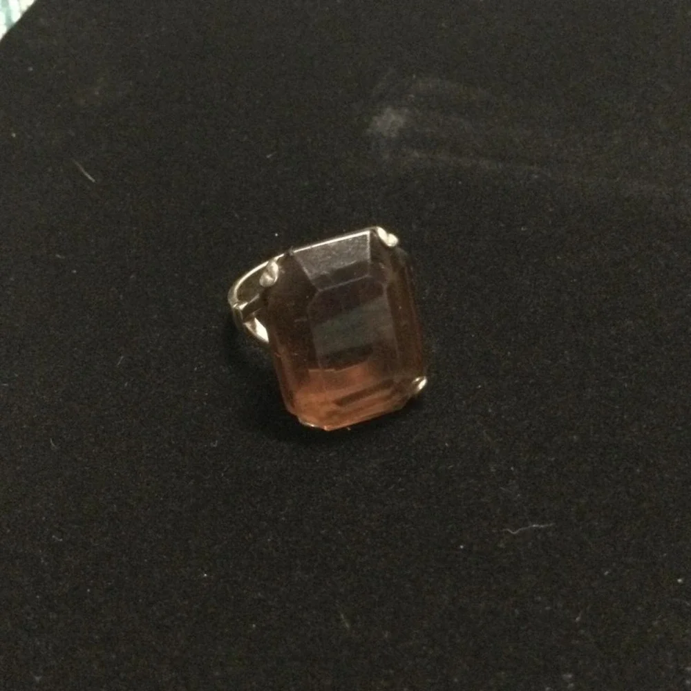 Vintage 50s/60s plum brown Avon ring